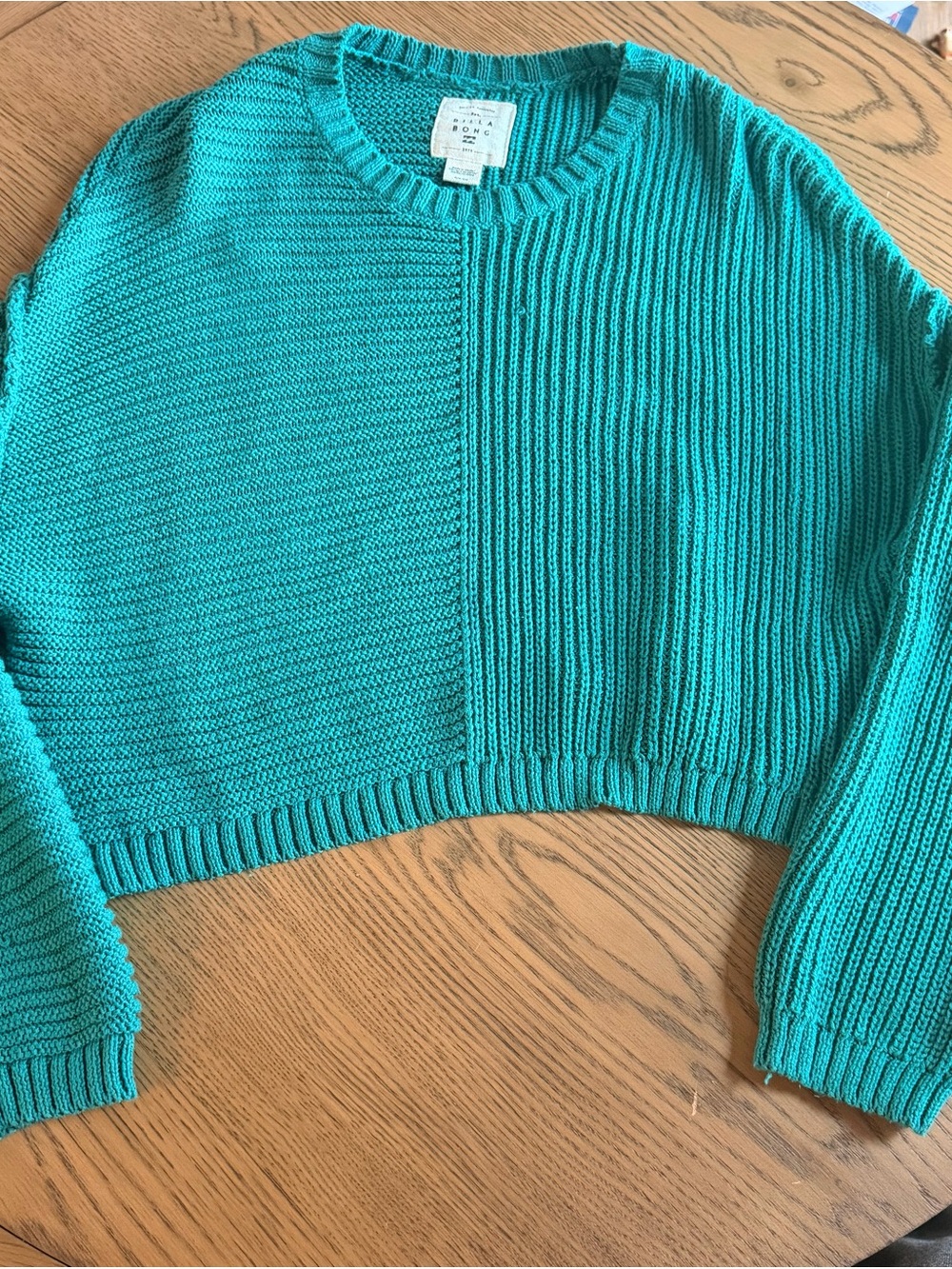 Billabong Teal Cropped Crewneck Sweater size small